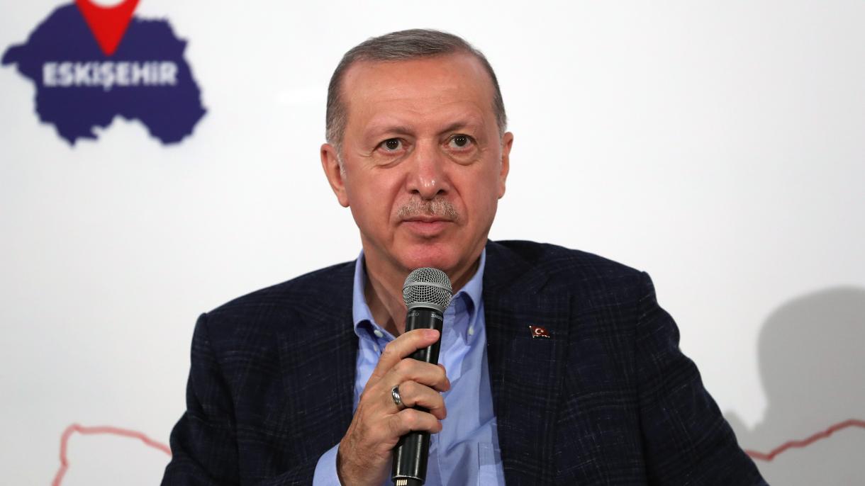 Ερντογάν: Η απόσταση που έχουν διανύσει οι γυναίκες στην εκπαίδευση είναι ιστορική επιτυχία