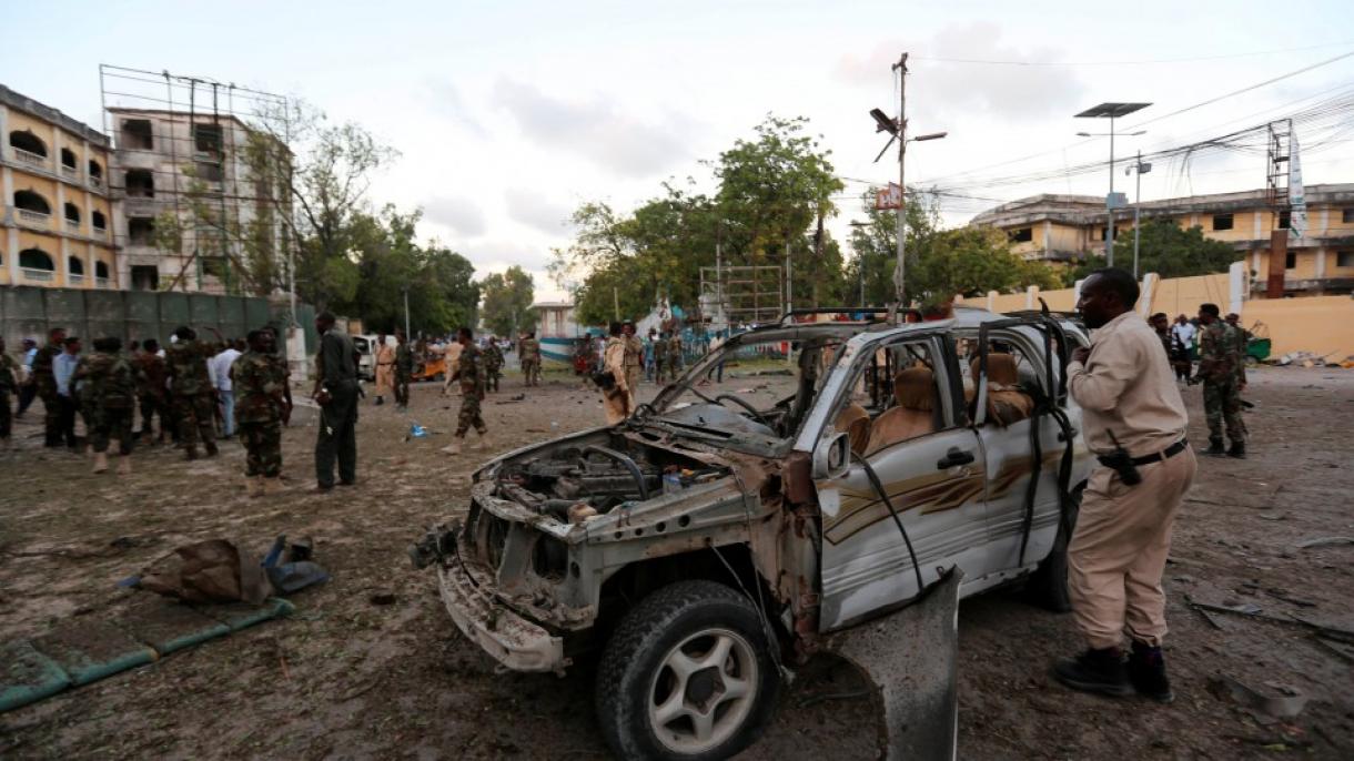 Explosão e tiros na capital somali