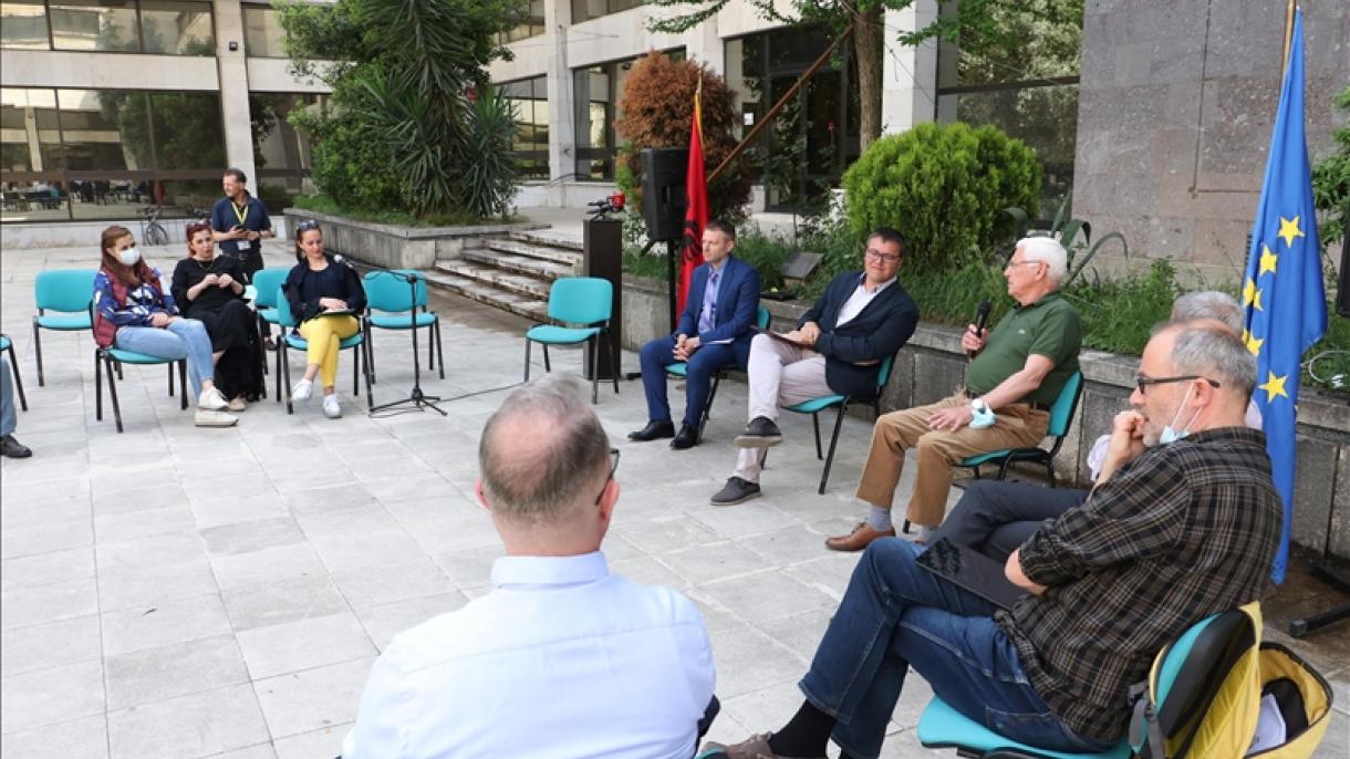 Arnavutluk_Avrupa Günü.jpg