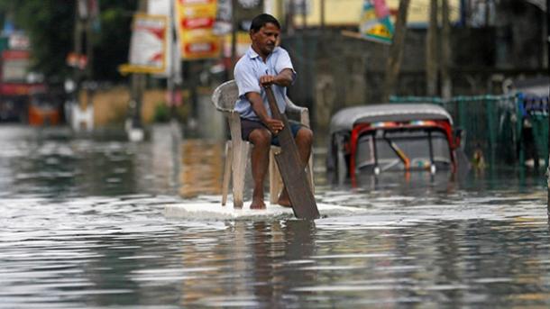 斯里兰卡中部和中国南部发生洪灾