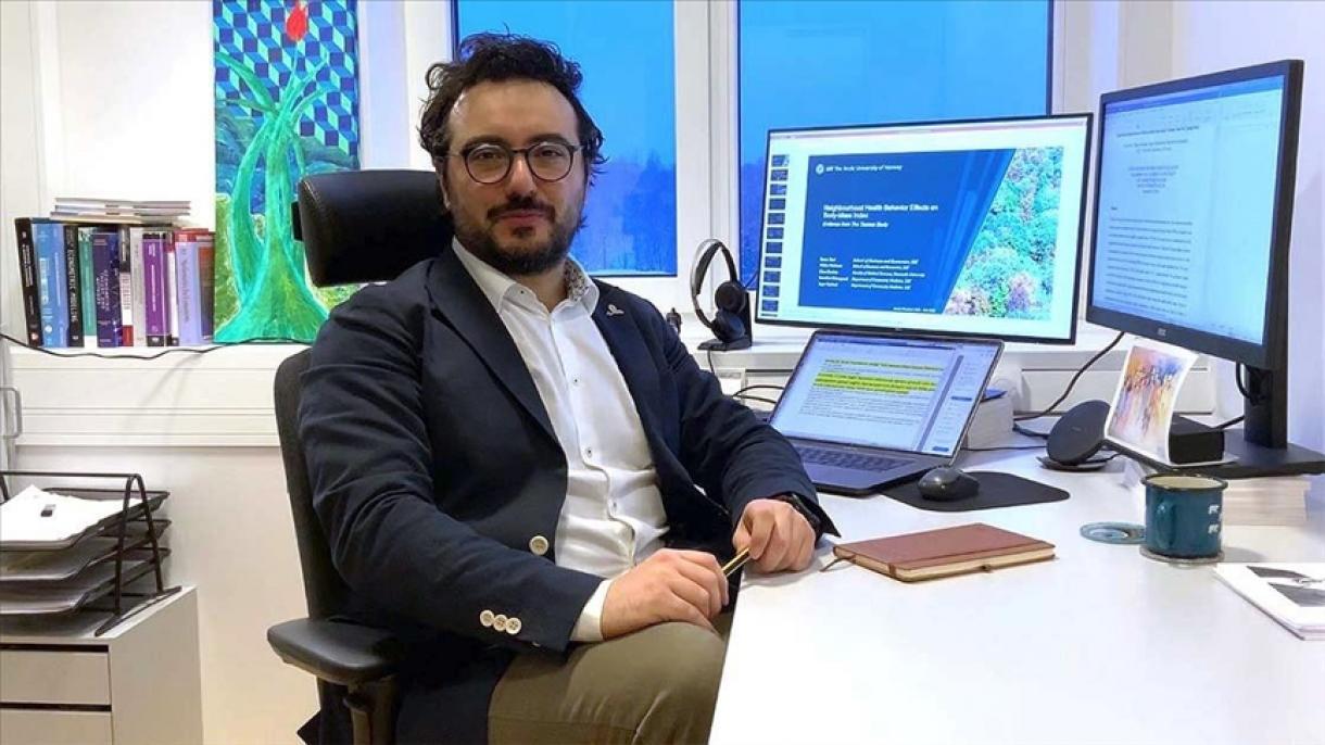 نورۋېگىيە تۈرك ئاكادېمىكنى مۇنەۋۋەر كەسپ ئەھلى مۇكاپاتىغا لايىق كۆردى