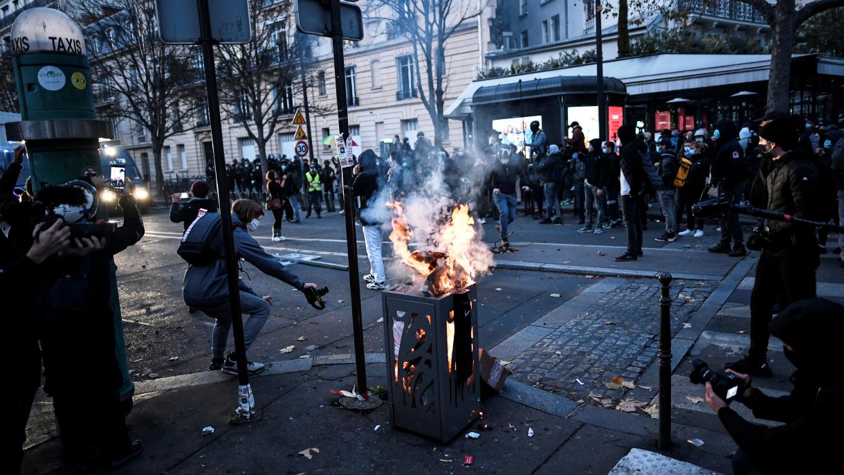 fransa paris guvenlik yasasi karsiti eylem 4.jpg