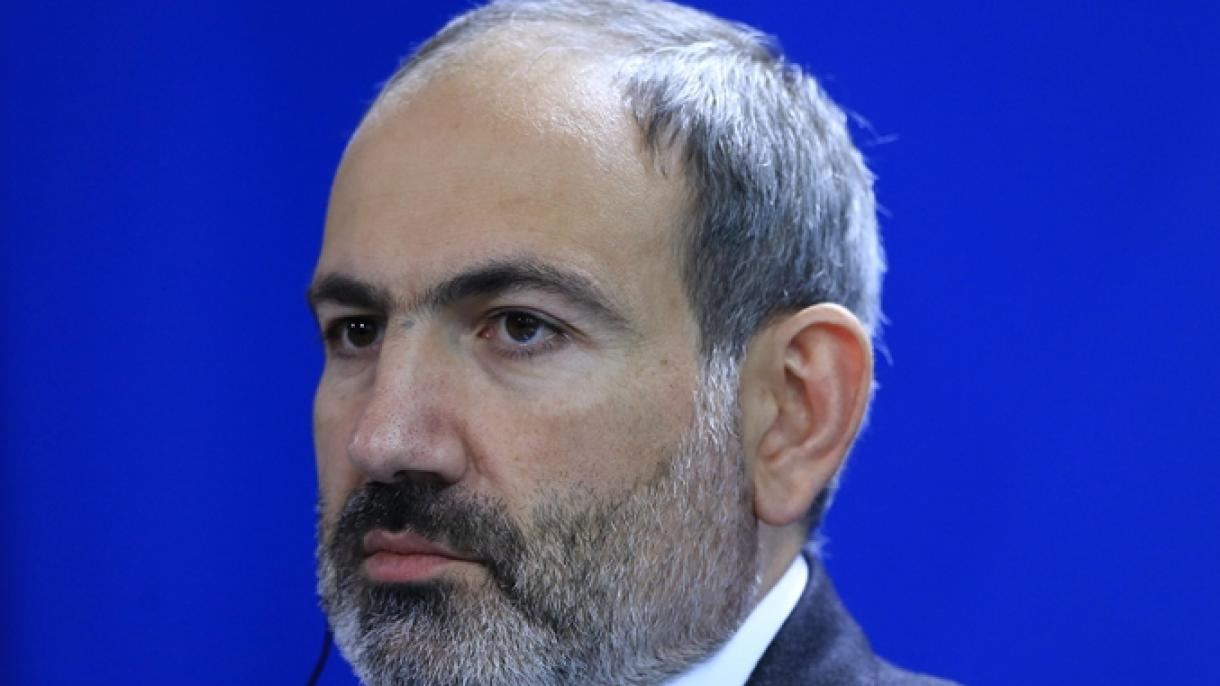 نخست‌وزیر ارمنستان وزیر دفاع را برکنار کرد