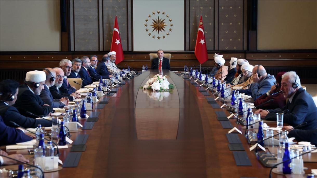 اردوغان هیئت علمای مسلمان را به حضور پذیرفت