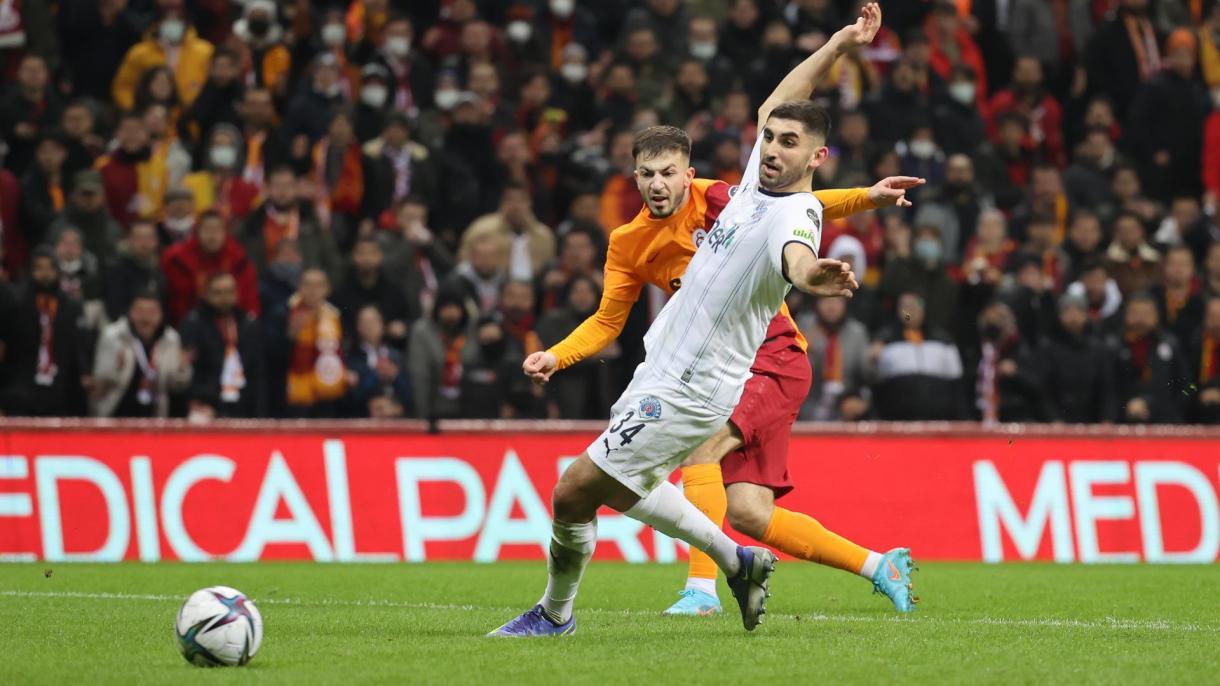 Qalatasaray doğma meydanda uduzdu