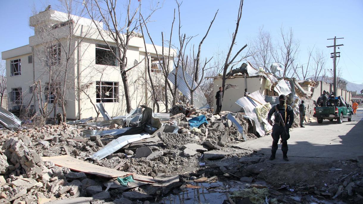 阿富汗一军事基地遭袭140名士兵死亡