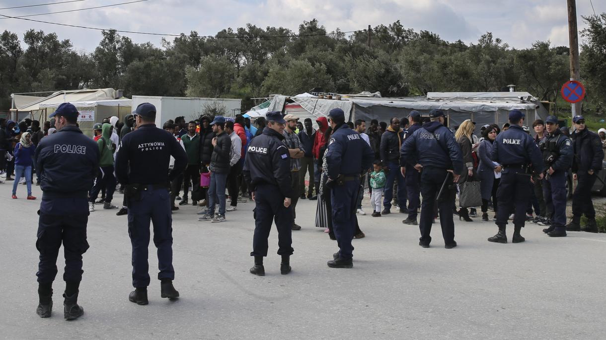 «Κάψτε τους ζωντανούς» φώναζε η ομάδα που επιτέθηκε σε πρόσφυγες στη Λέσβο