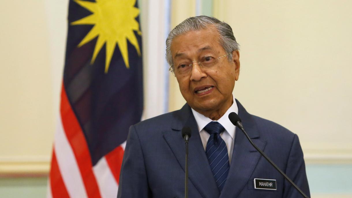 马来西亚总理马哈蒂尔评估马中两国关系