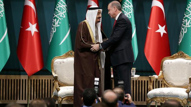 Presidente turco e rei da Arábia se reúnem para discutir questões regionais