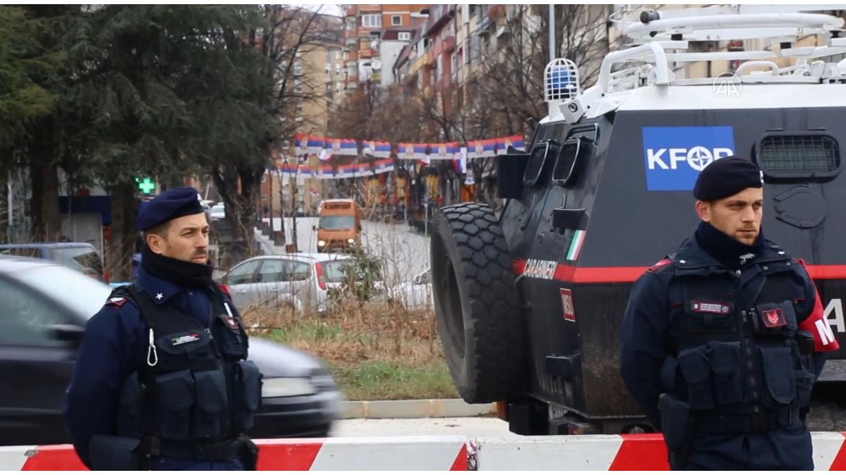 AA_Kosova Barış Gücü_KFOR Komutanı_Mitroviçe Köprüsü_İtalya Jandarması2.jpg