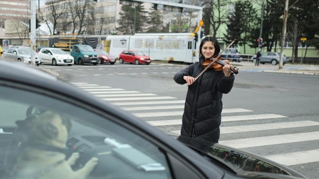 La violinista peruana sueña con ver Turquía