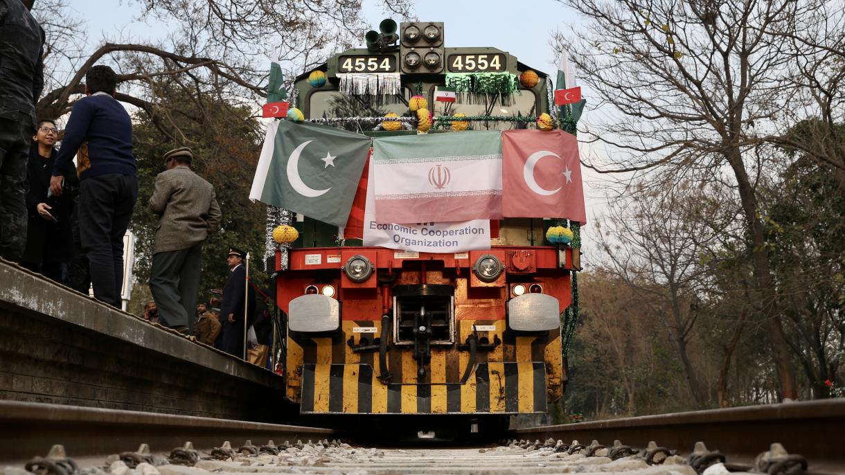 islamabad-tahran-istanbul tren.jpg