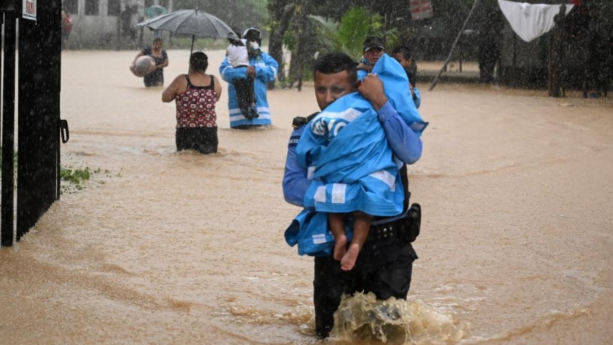 El huracán Eta causa pérdida de vidas en Nicaragua y Honduras