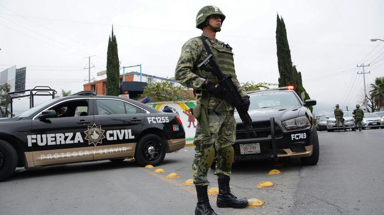 En protestas contra los feminicidios resultan heridos 23 policías en México