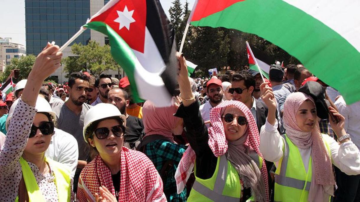 İordaniyalılar hökumətdən sonra bu dəfə parlamentin istefasını tələb etdi
