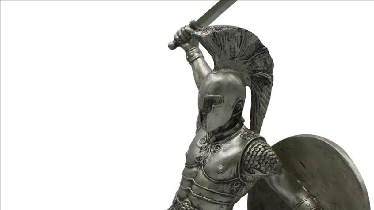 Türkiye'den çalınan eserlerle ingiltere'de troya sergisi 03.jpg