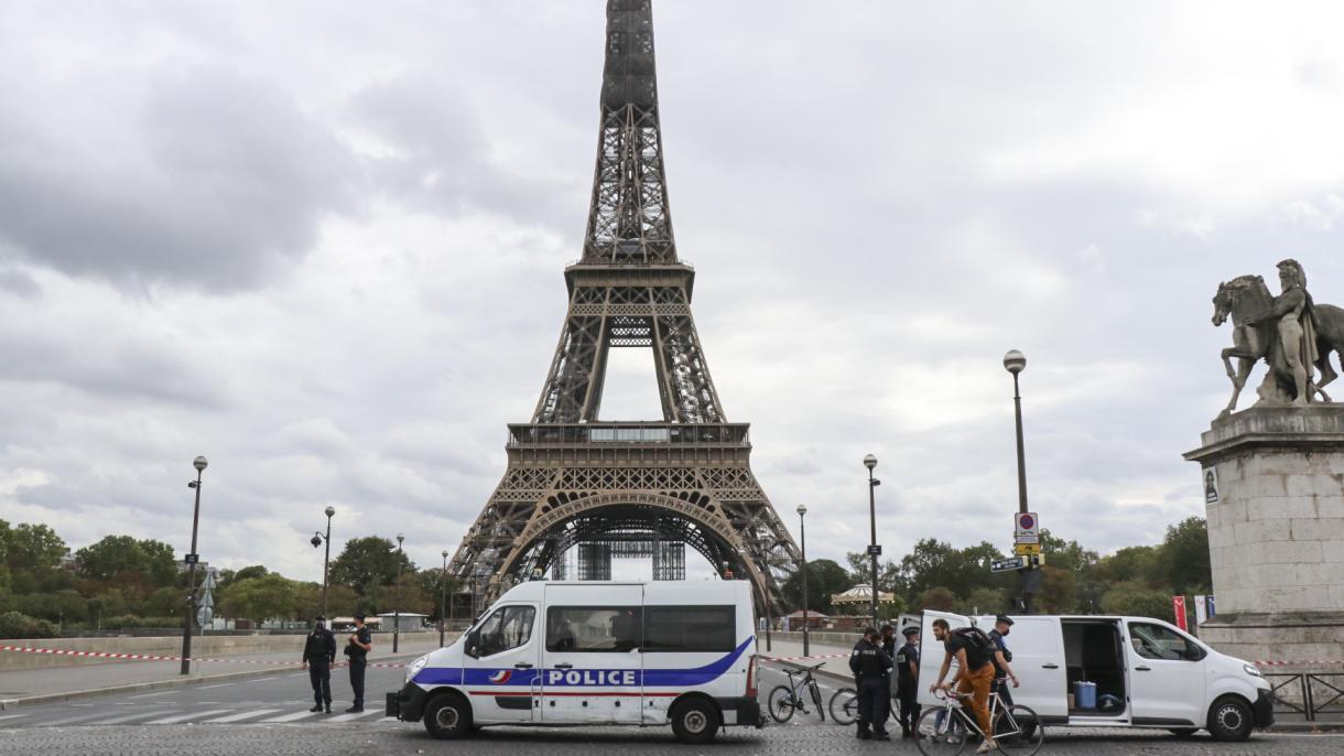 Në Paris sulmohen me thikë dy gra myslimane