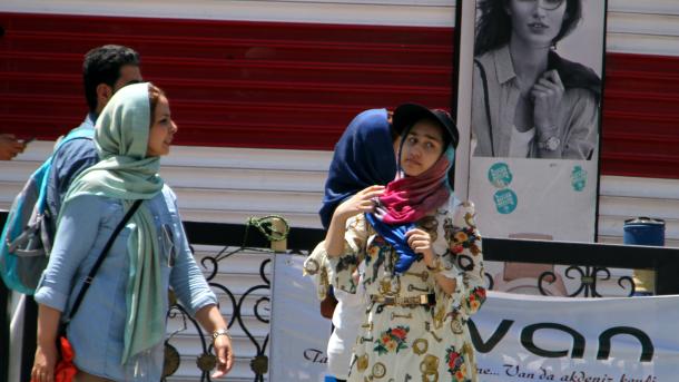 Más turistas iraníes visitan la ciudad de Estambul