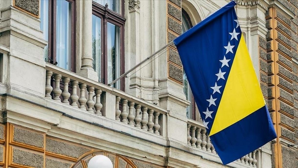 A NATO: támogatjuk Bosznia-Hercegovina szuverenitását és területi integritását