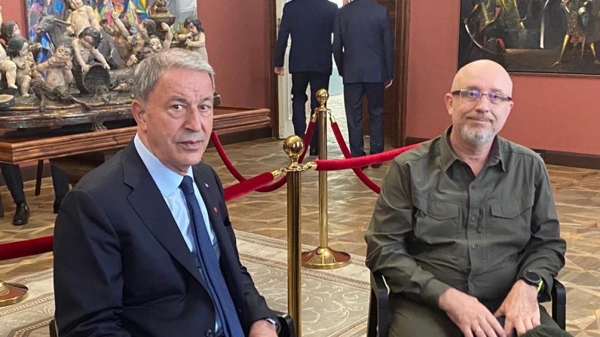 aqar ukraina dölet mudapie ministiri bilen körüshti