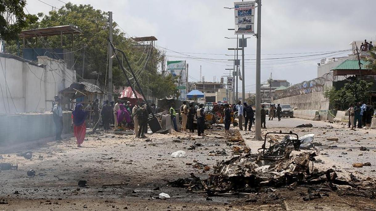 Somali parlamentinin qarşısında partlayış törədilib, ölənlər var