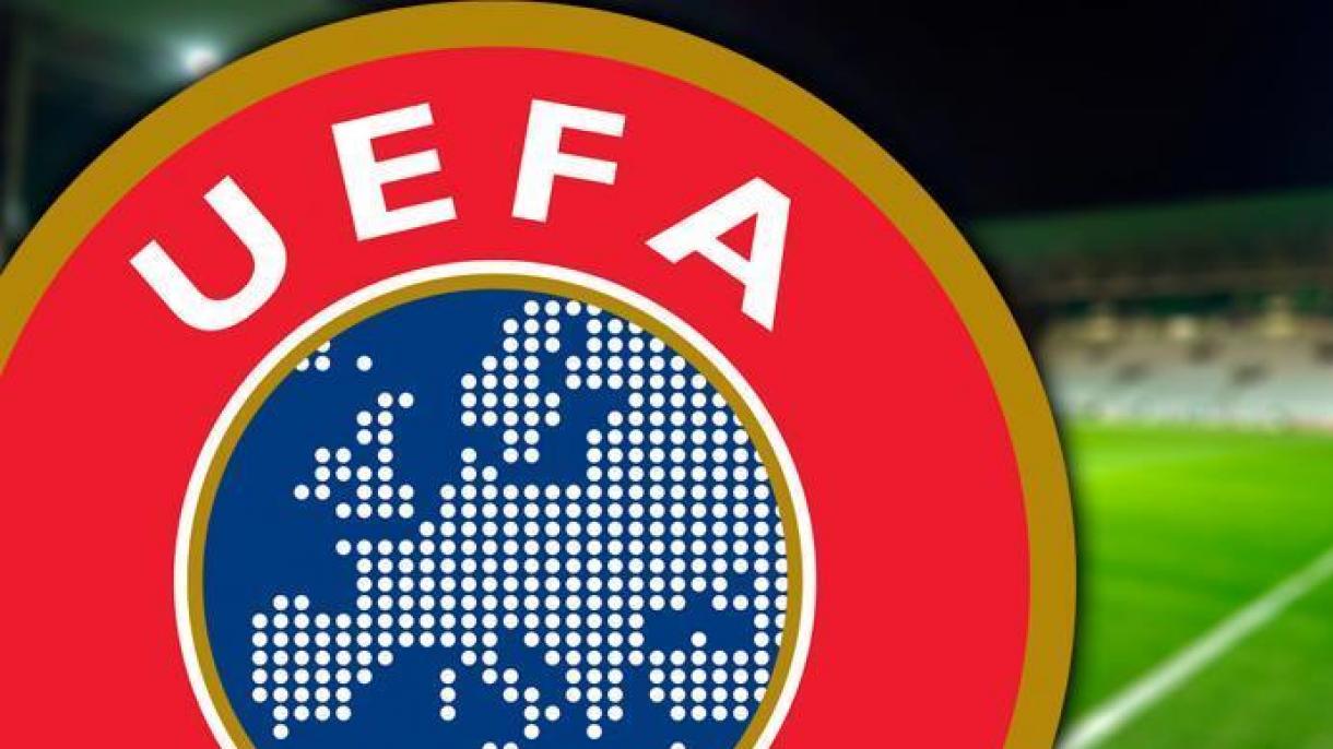 اروپا UEFA سوپرکپ فوتبال مسابقه سی استانبول ده بولیب اوته دی