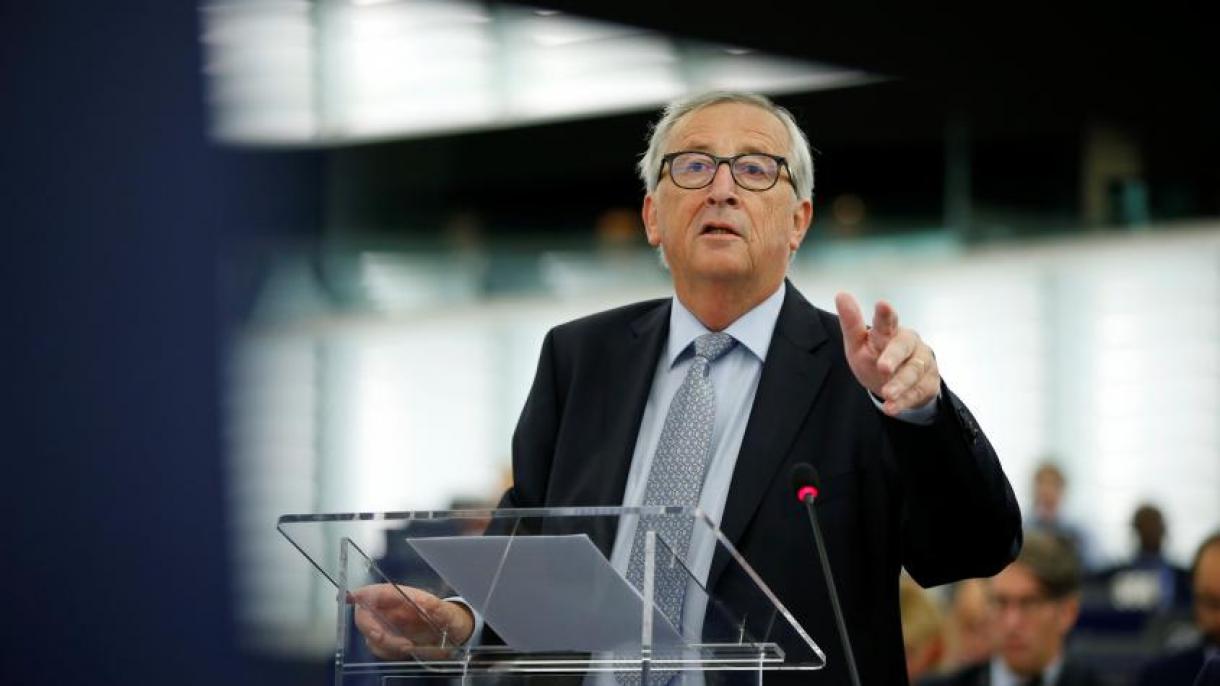 Juncker considera muy real el riesgo de un Brexit sin acuerdo