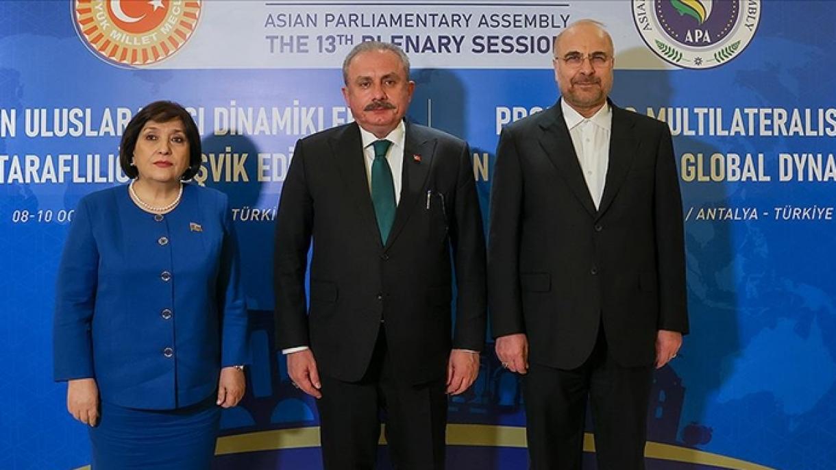 انطالیہ میں ترکیہ، ایران، آذربائیجان کی پارلیمنٹ کے اسپیکروں کا سہ فریقی اجلاس