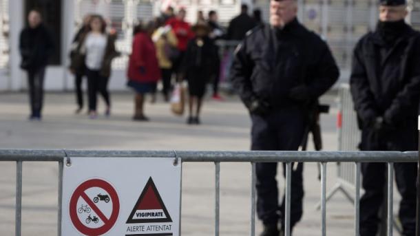 France: projet d'attaque déjoué, arrestation d'un homme lié au cerveau des attentats de Paris