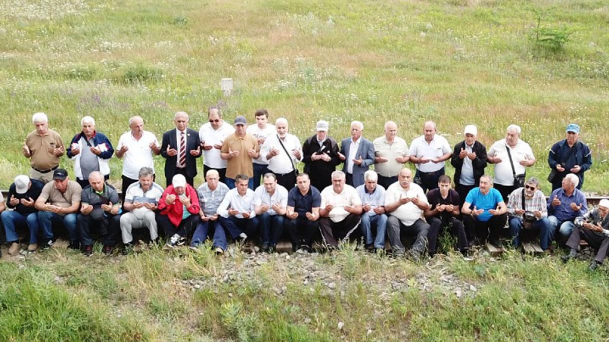 A Kazahsztánban élő meszheti törökök 75 év után megtekintették a szülőföldjüket