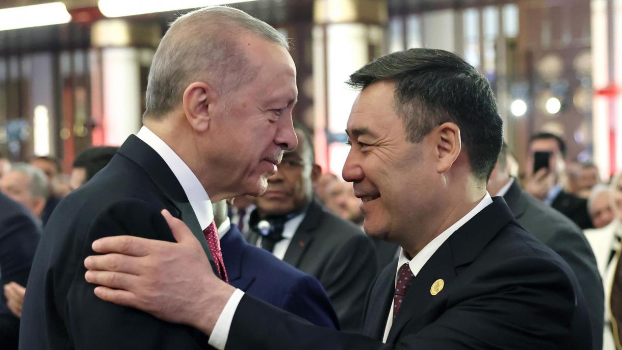 Жапаров Эрдоганды 70 жылдык мааракеси менен куттуктады