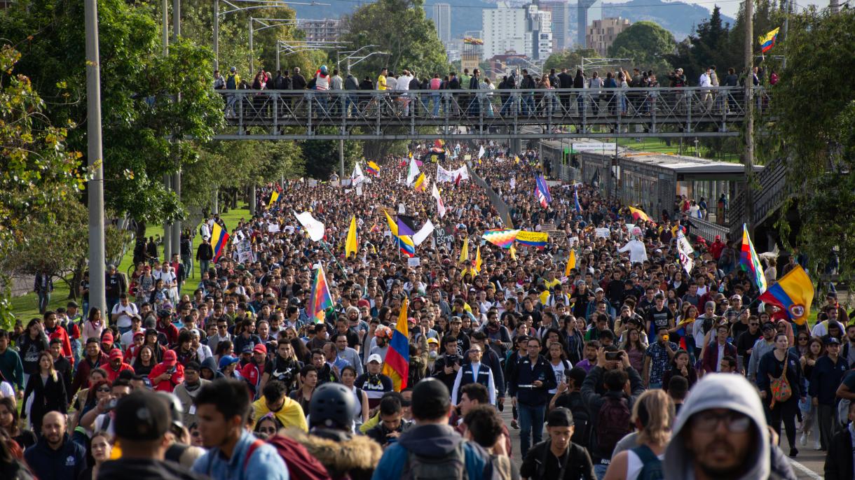 Cumplen su 7º día las protestas antigubernamentales en Colombia