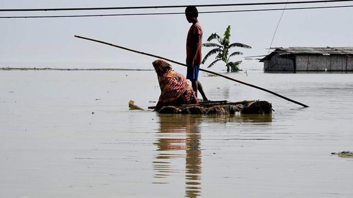 Las lluvias monzónicas siguen azotando Asia del Sur
