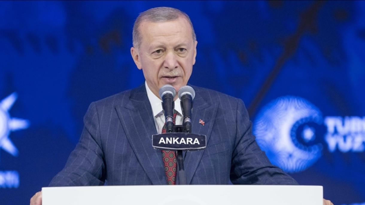El presidente Erdogan otra vez fue elegido como el secreatario general del Partido AK