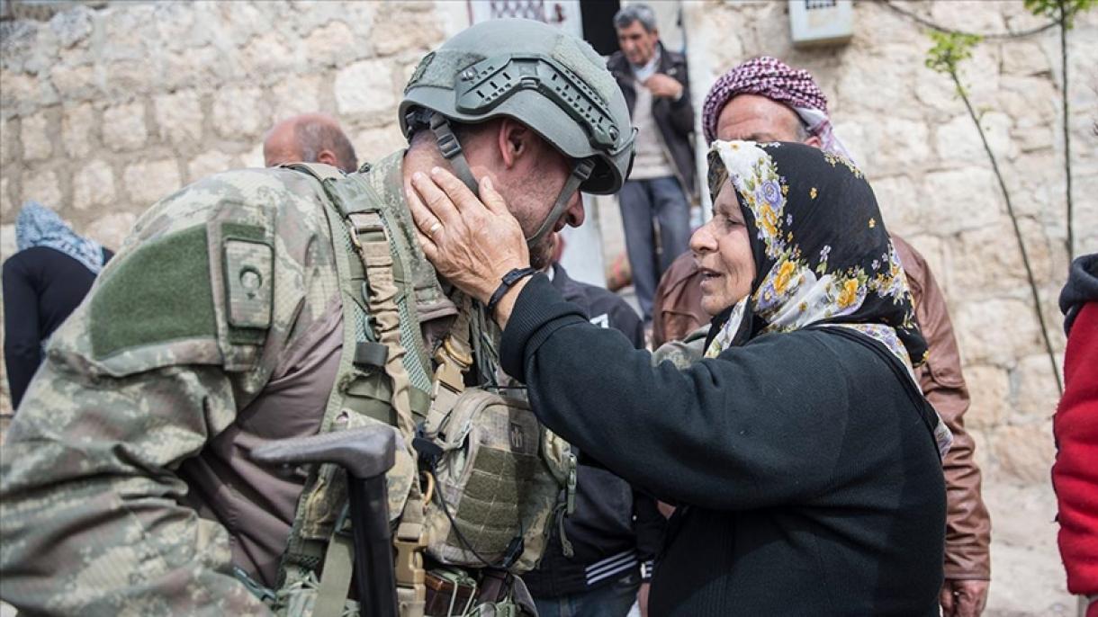 Türkiyә Silahlı Qüvvәlәri Rәsulayndakı vәtәndaşlara humanitar yardım çatdırmağa davam edir