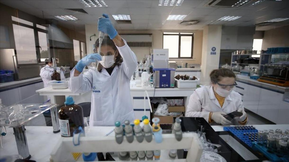 Terapia de raios laser para o COVID-19 desenvolvida na Turquia será testada nos EUA