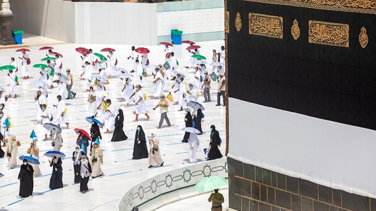 سعودي عربستان د عمرې د زیارت سیزن نن رسمآ پيل کړ