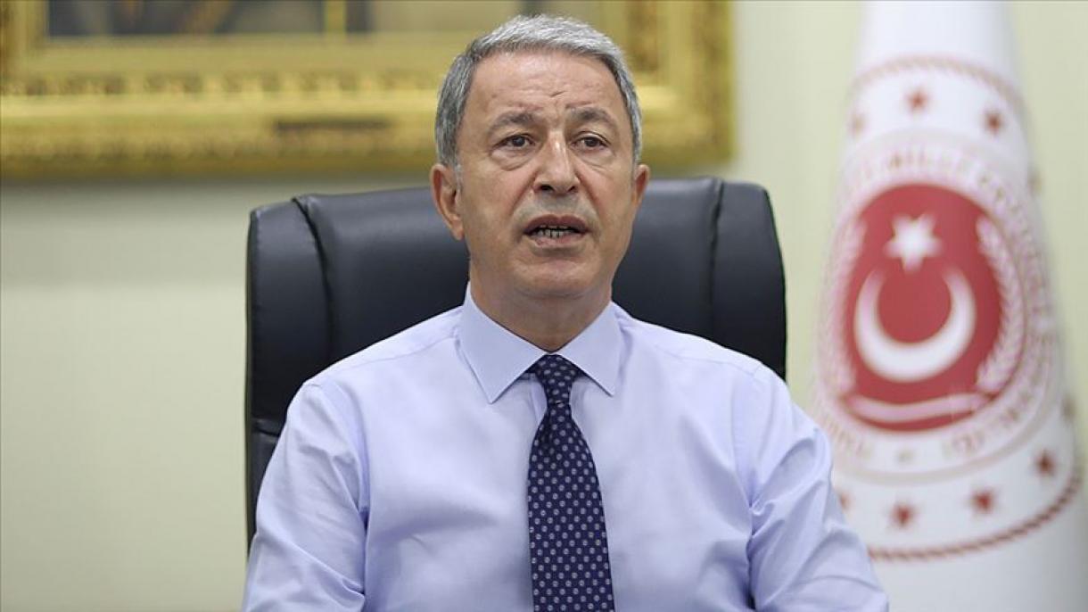 Akar: "Nous attendons toujours des excuses de nos alliés français"
