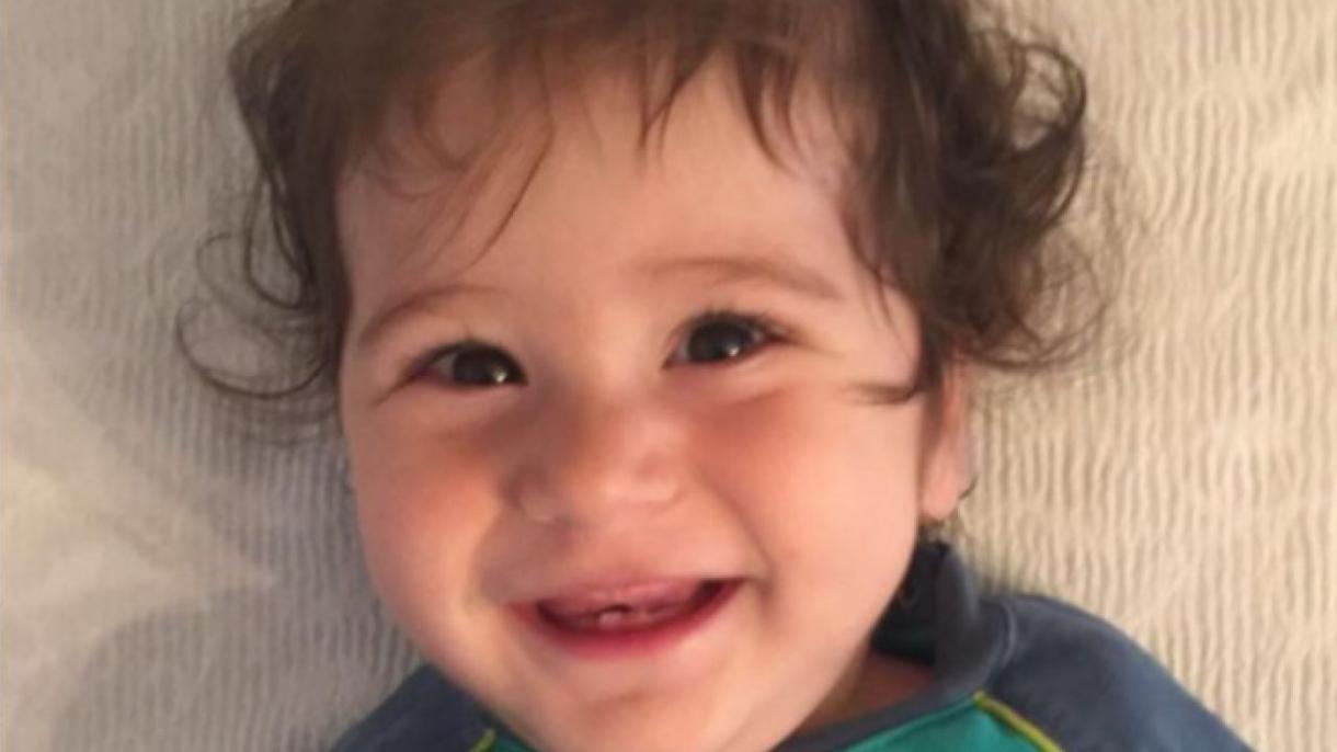 Miles de personas se hacen el latido de corazón del bebé turco Kartal