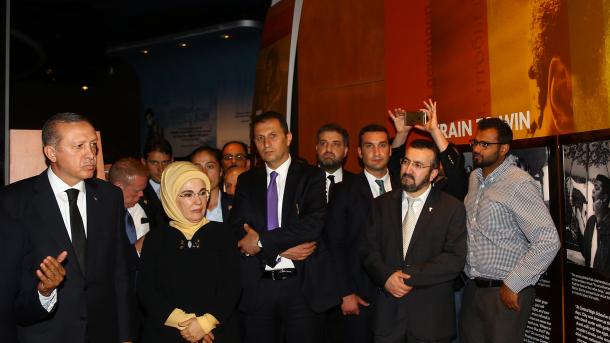 Эрдоган жана коштоосундагы делегация Мухаммед Али музейин зыярат кылды