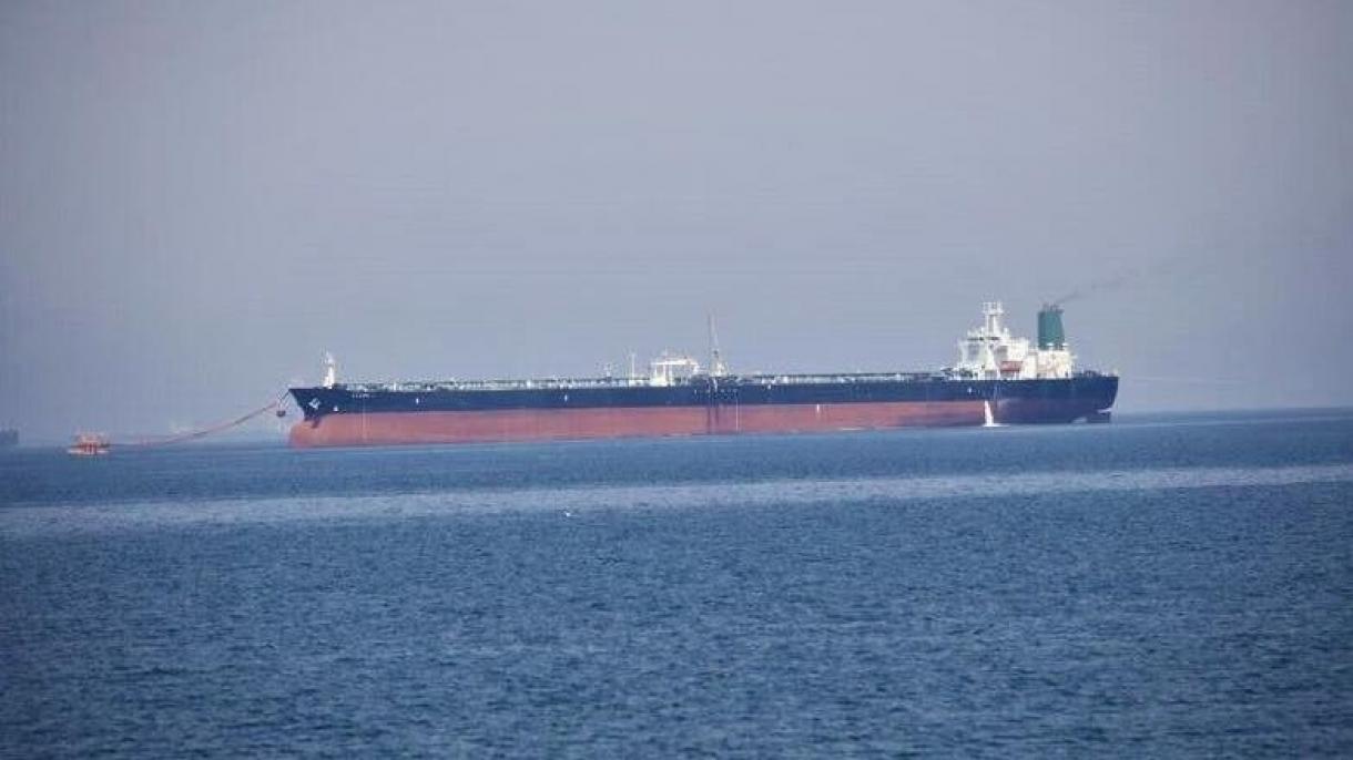 5 خدمه یک شناور ایرانی بر اثر برخورد با نفتکش خارجی مصدوم شد