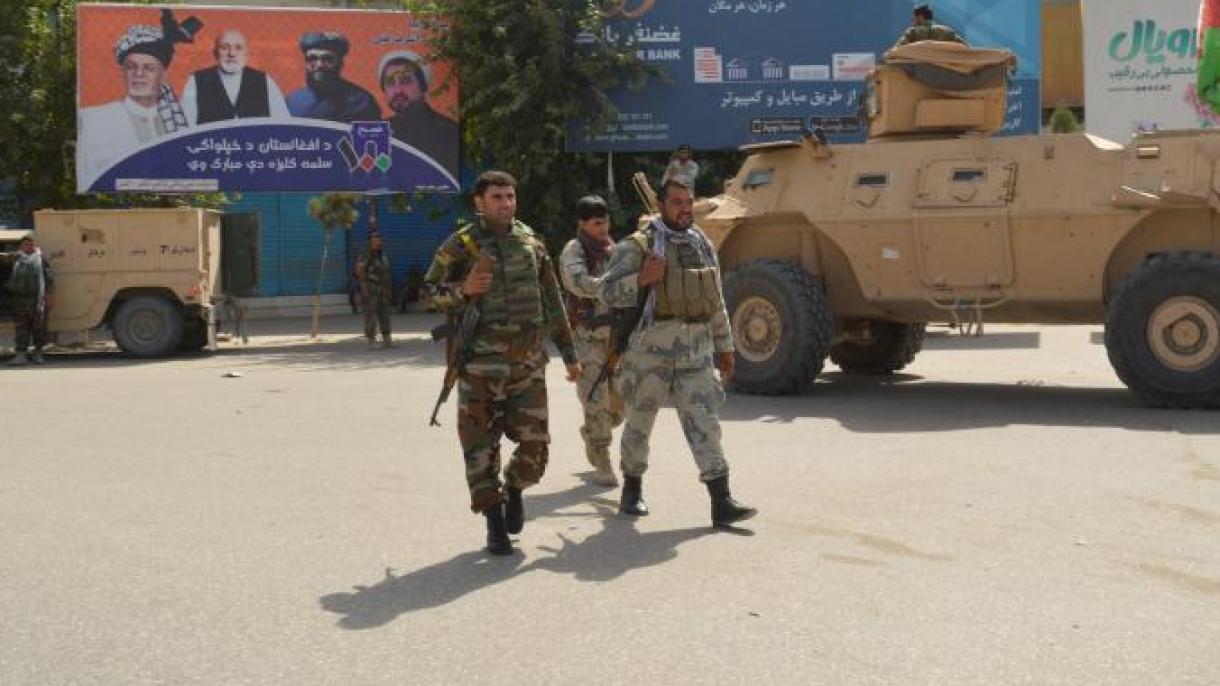افغانستان: خود کش بم حملہ 10 افراد ہلاک، 12 زخمی