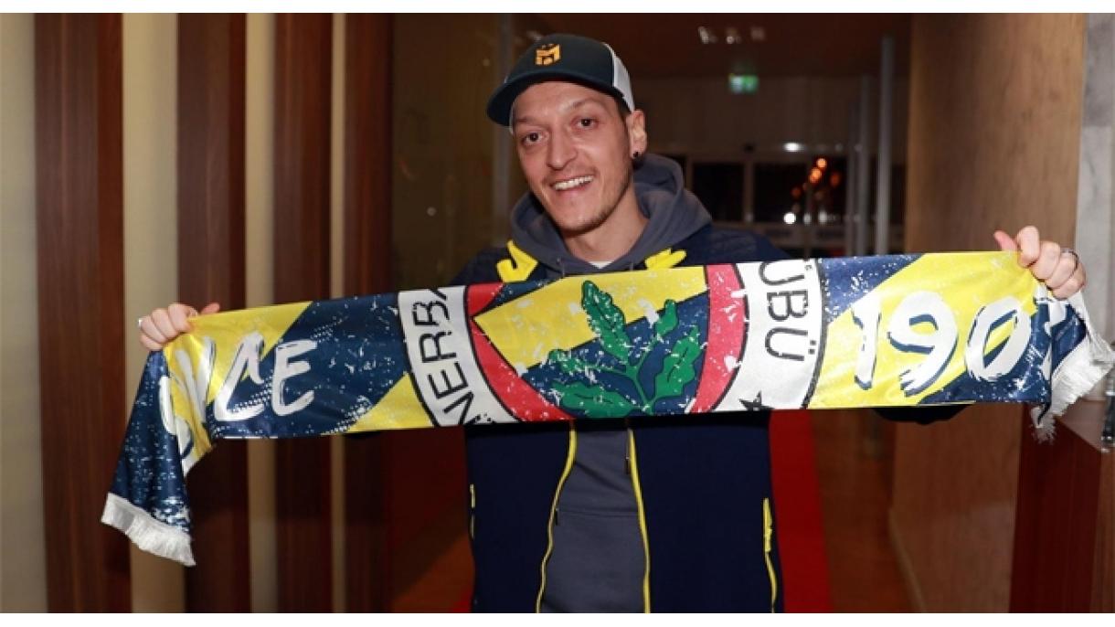 Mesut Özil İstanbul 1.jpg