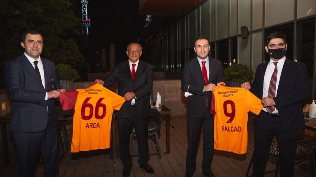 “Neftçi” və “Qalatasaray” klubunun rəhbərliyi görüşüb