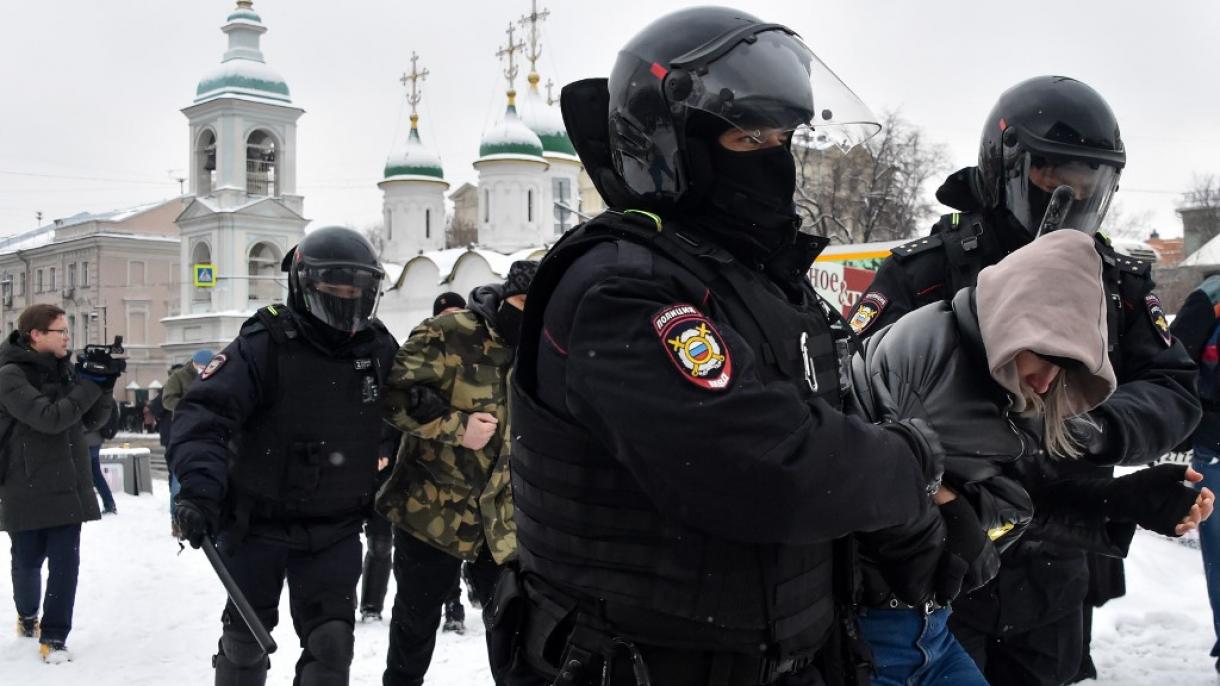 На протестите во Русија за ослободување на Навални се притворени повеќе од 4 илјади лица