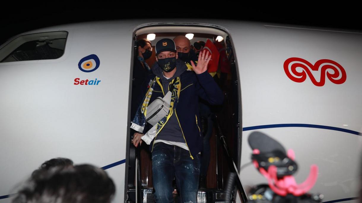 mesut özil 1.jpg