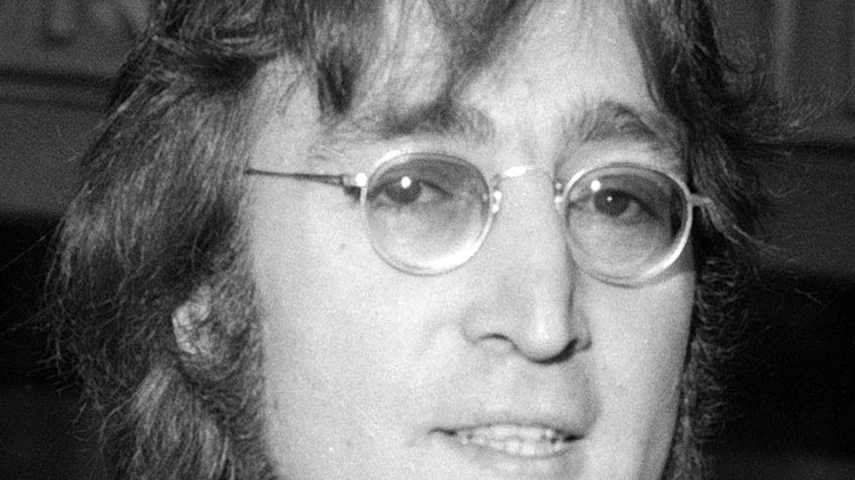 Előkerült John Lennon kitüntetést visszautasító levele