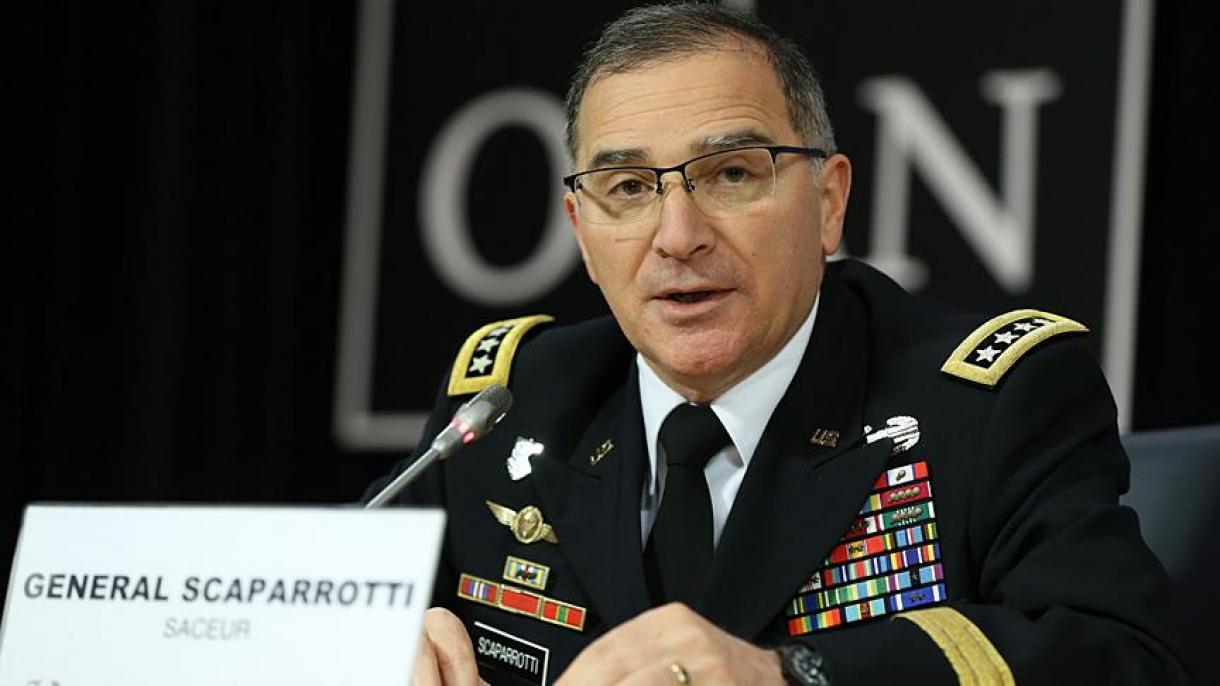 O comandante militar supremo dos Estados Unidos está na Turquia para discutir a Síria