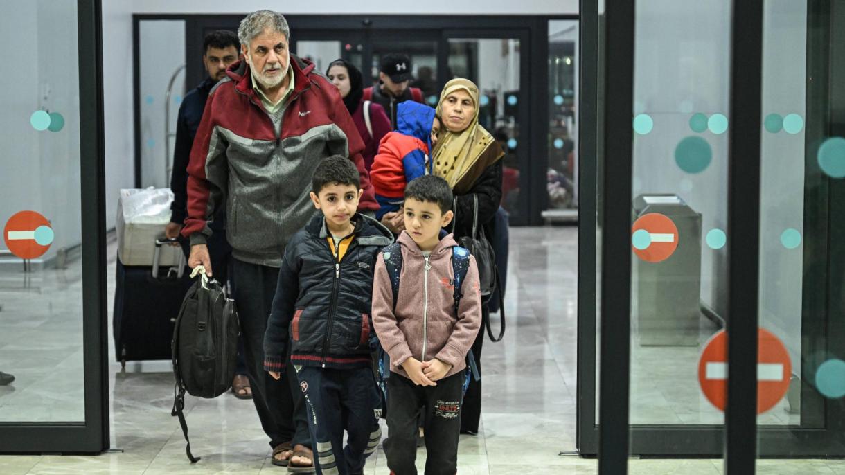 Mais 130 cidadãos turcos retirados de Gaza