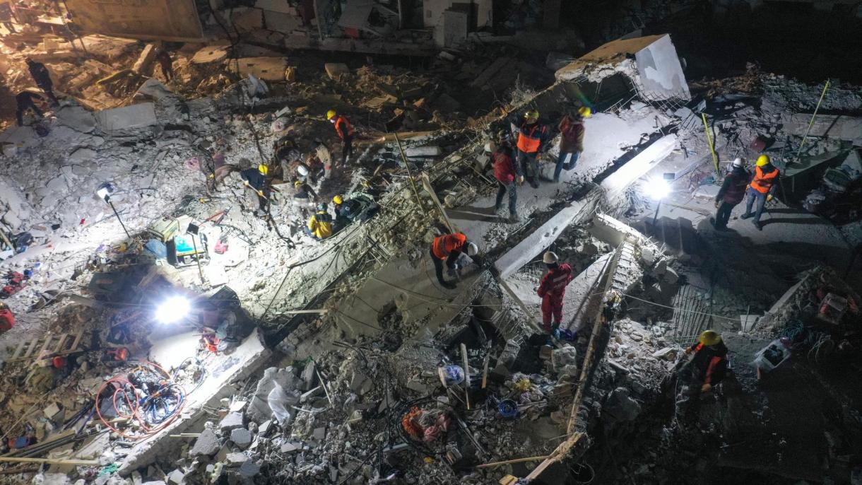 ترکیہ: زلزلے سے ہلاک شدہ  افراد کی تعداد 31643، اسی ہزار سے زائد زخمی